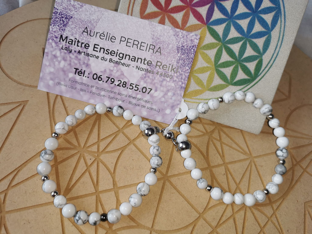 Bracelet des "Elles" Howlite 01