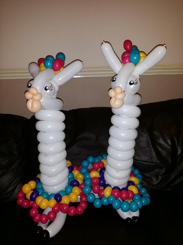 Number Eleven (11th) Llama Balloon Sculpture - White