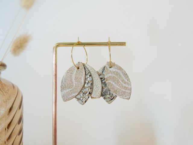 MAHÉ beige imprimé / or