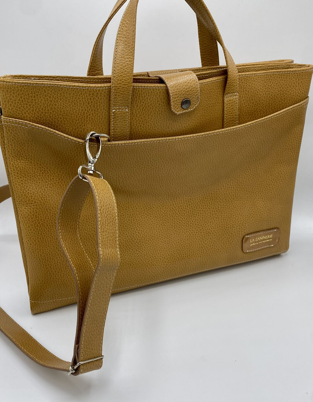 LA &quot;JEAN-CHARLES&quot;  Delahavane