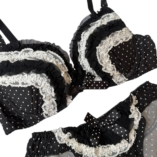 black and white polka dot bra and underwear set UK 32C