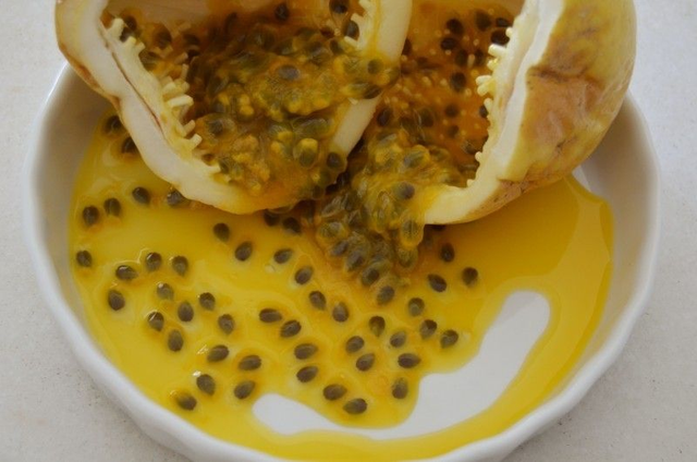 Polpa de Maracujá com sementes 250 gr (Disponibile solamente per il ritiro in negozio)