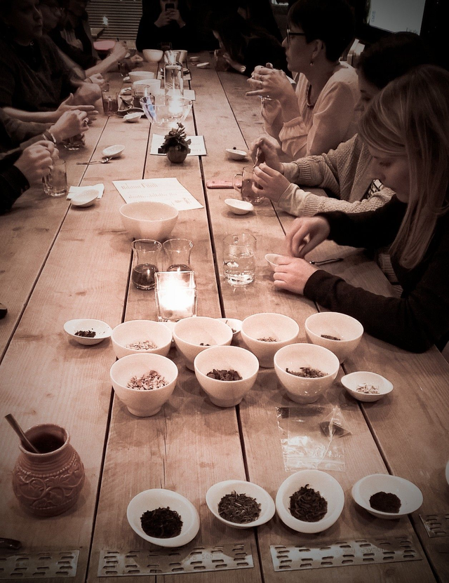 Workshop 21/09/2025 : Een interactieve wandeling doorheen de wondere wereld van losse thee en tisanes