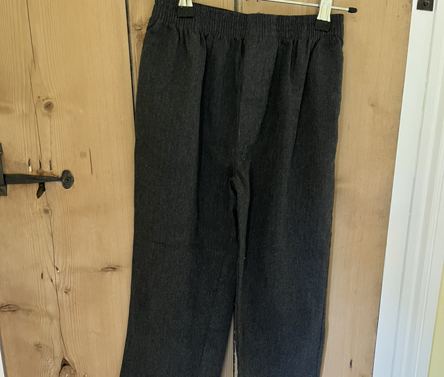 Grey school trousers 6-7 years