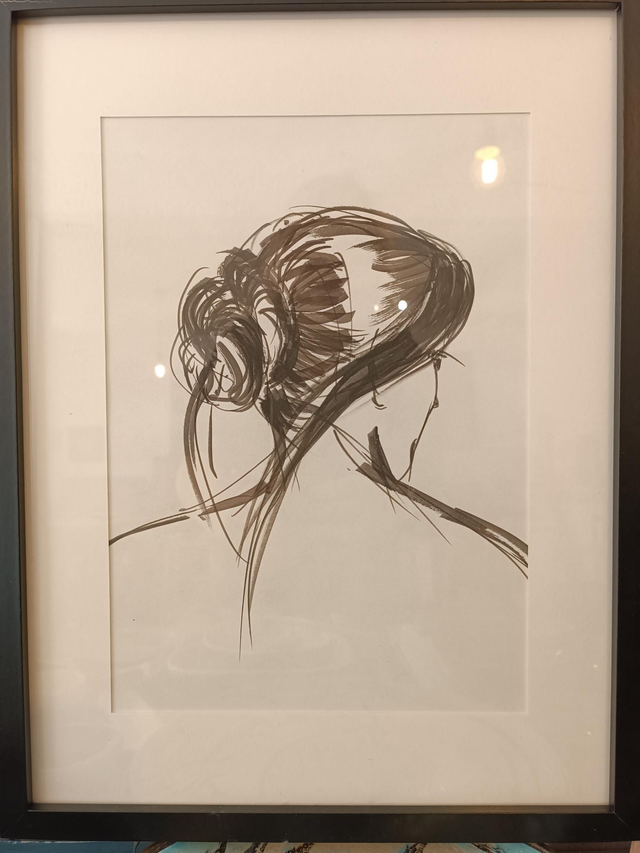 Croquis femme encadré 