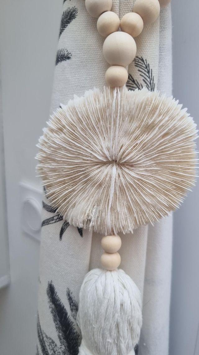 Embrasse corail pompon beige