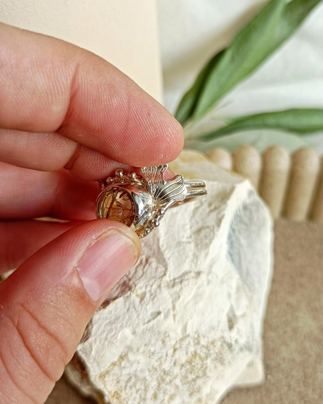 Anello Gingko e Quarzo