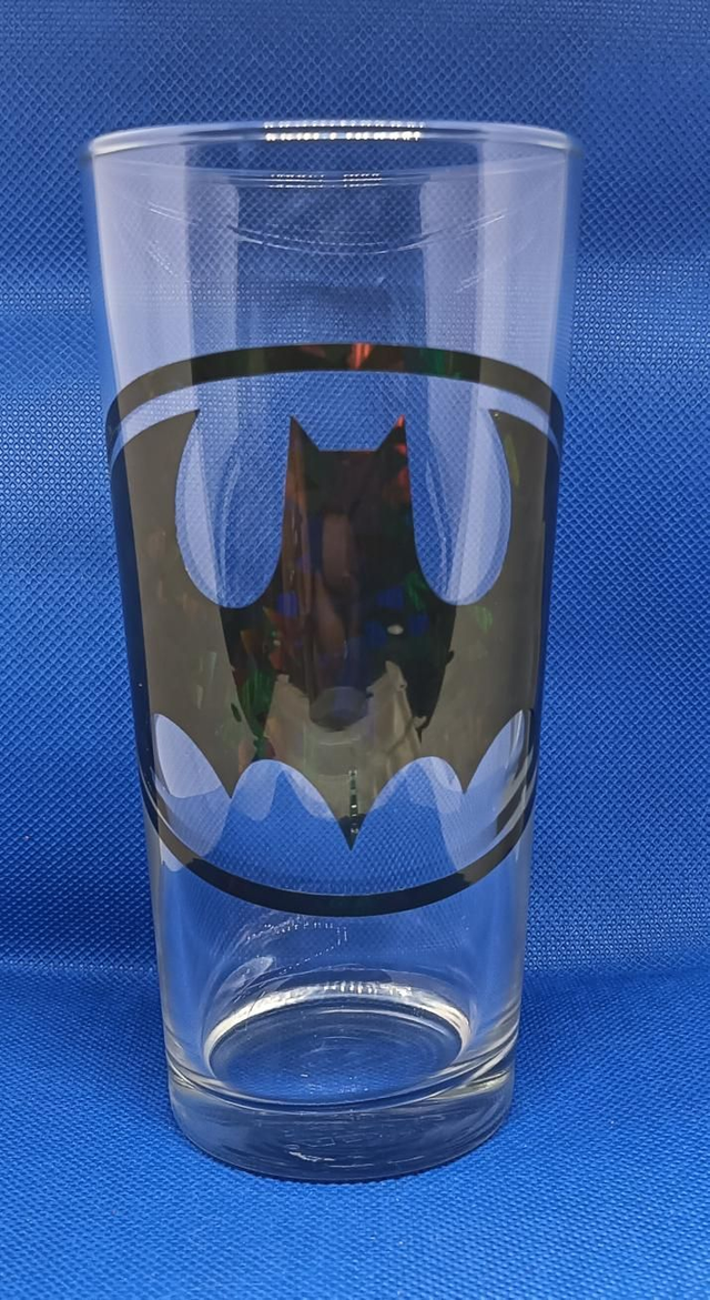 Custom Design Vinyl Black Holographic Batman Logo 14oz Glass.