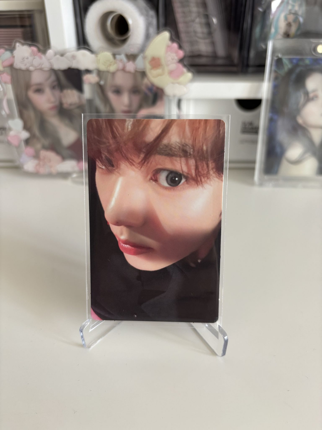 PC OFFICIEL DE HANYUJIN DE ZB1
