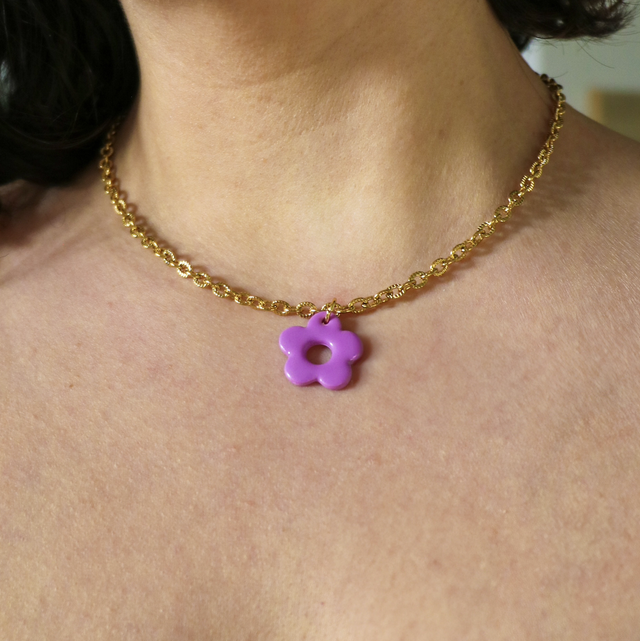 Collier flower violet