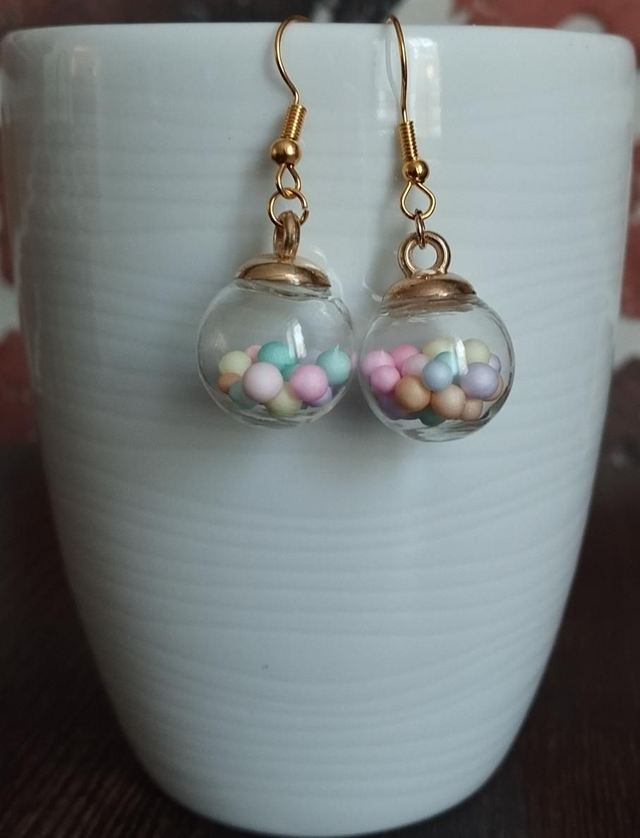 ✨ Boucles d’oreilles en verre – Élégance et originalité ✨