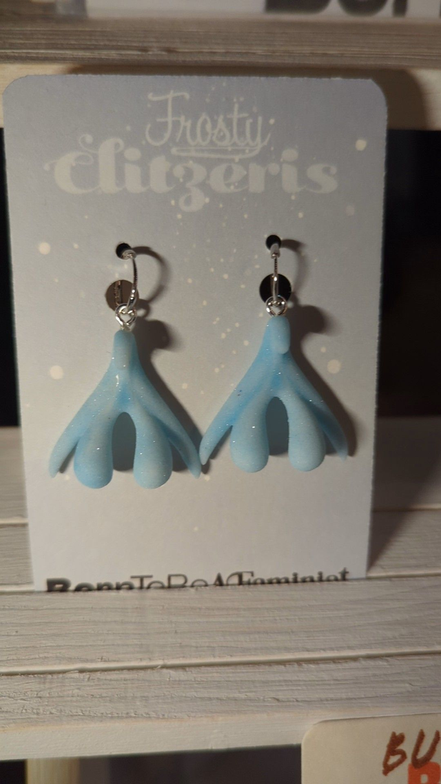 Frosty Clitzeris - Creolen mit anatomisch korrektem Klitoris-Anhänger | handgefertigt in Wien