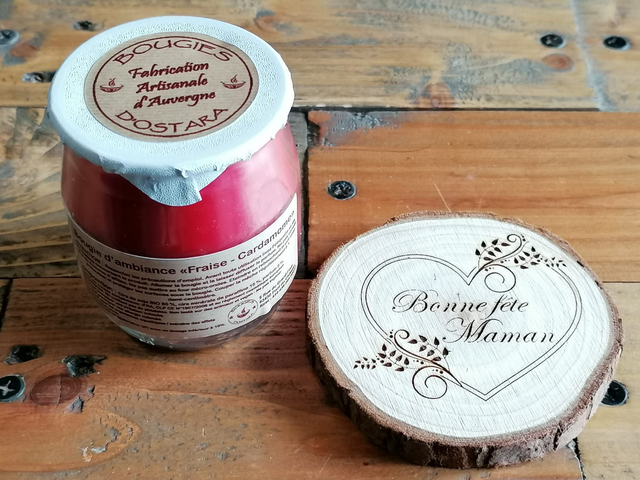 DUO BOUGIE PAFUMEE + RONDIN GRAVÉ "BONNE FÊTE MAMAN" 