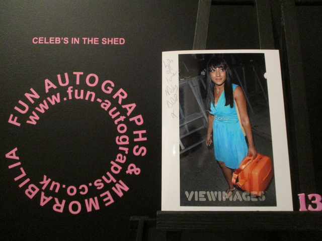 Nicky Maxwell Authentic Autographed 6x4.5 Photograph (13)