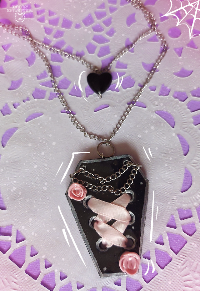 Collier pendentif cercueil corset - ROSE