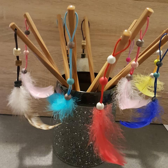 pique a cheveux bois 