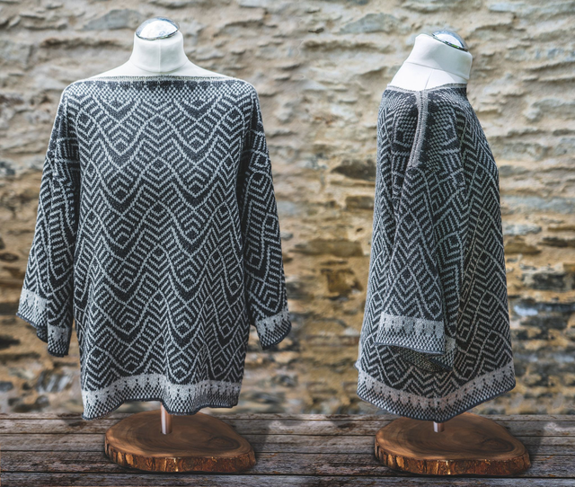 Ripples Tunic Black and Silver. Women's Merino and Silk Top. Boho Knits. Loose fit top. Knitted tunic.