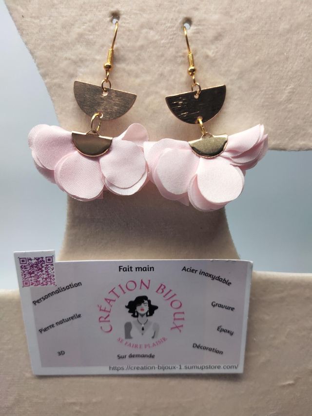 Boucle d'oreille fleurs 