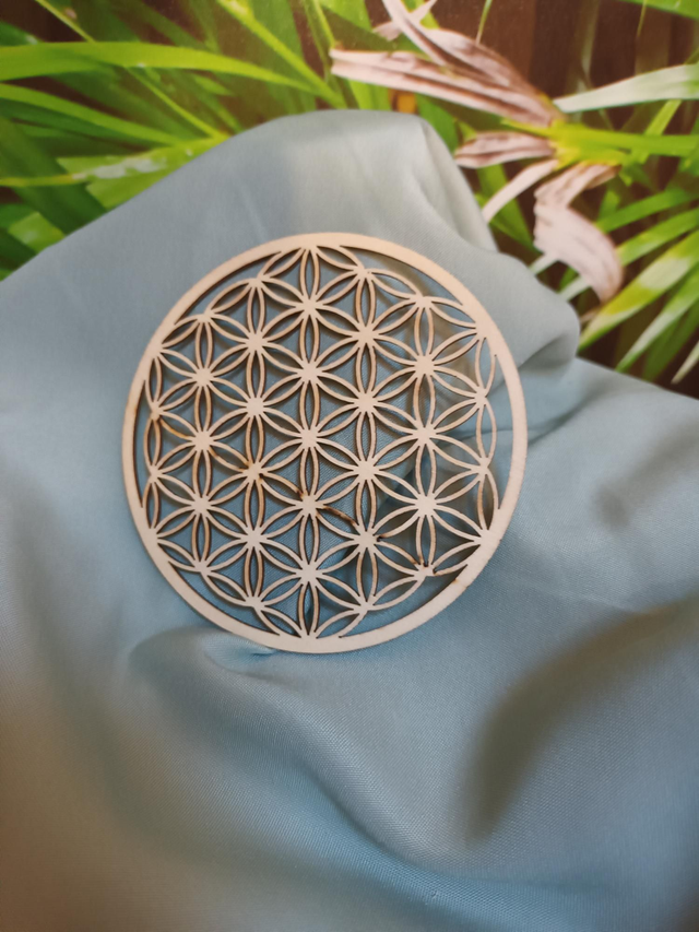 Fleur de vie en bois - 10 cm