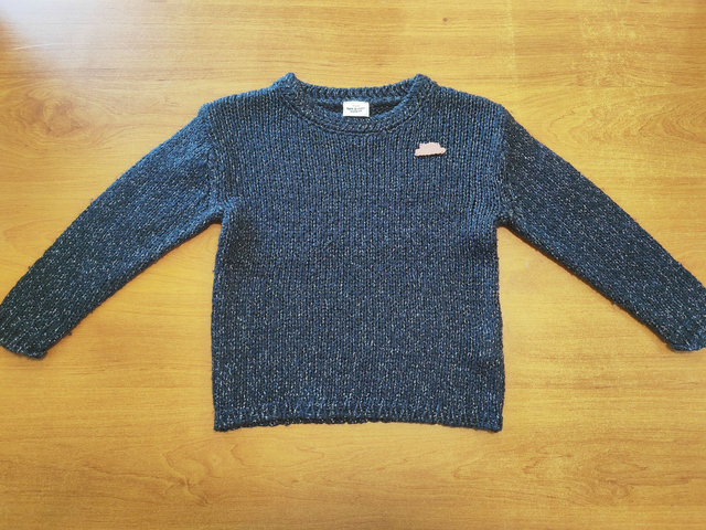 Pull bleu/ brille en 3 ans