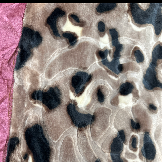 Couvertures polaire doublé 4 kg 200/240 léopard