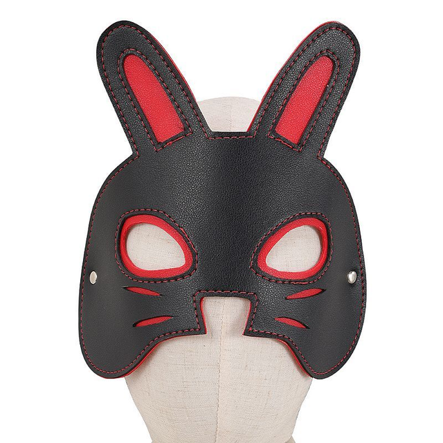 Máscara em Formato de Coelho