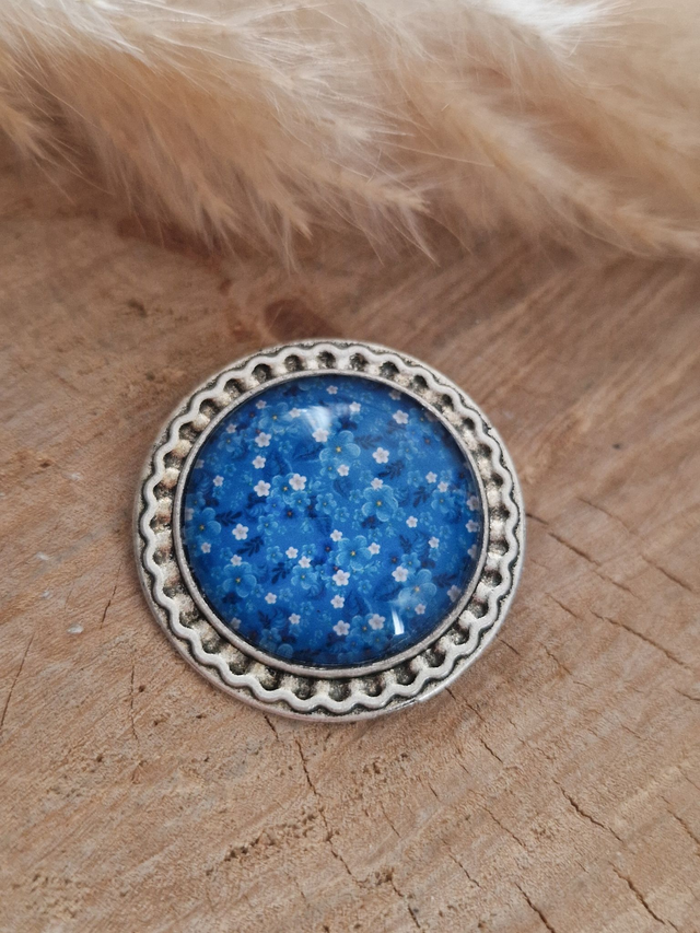 Broche cabochon "Fleurs bleues" - Support argenté 