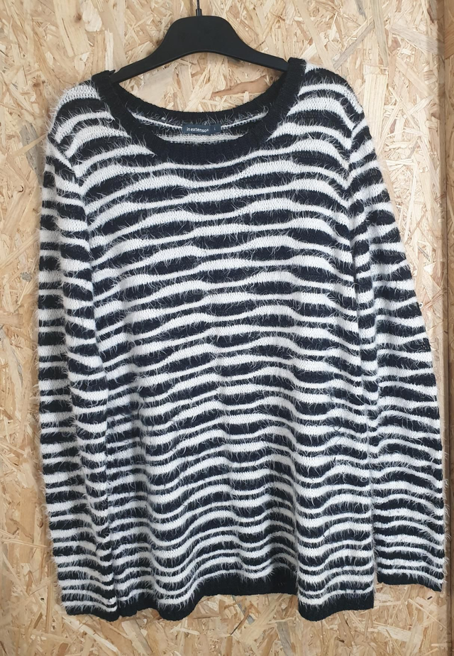 Pull Noir et Blanc Taille L