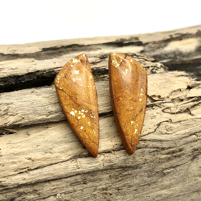 Gold shimmer shard studs