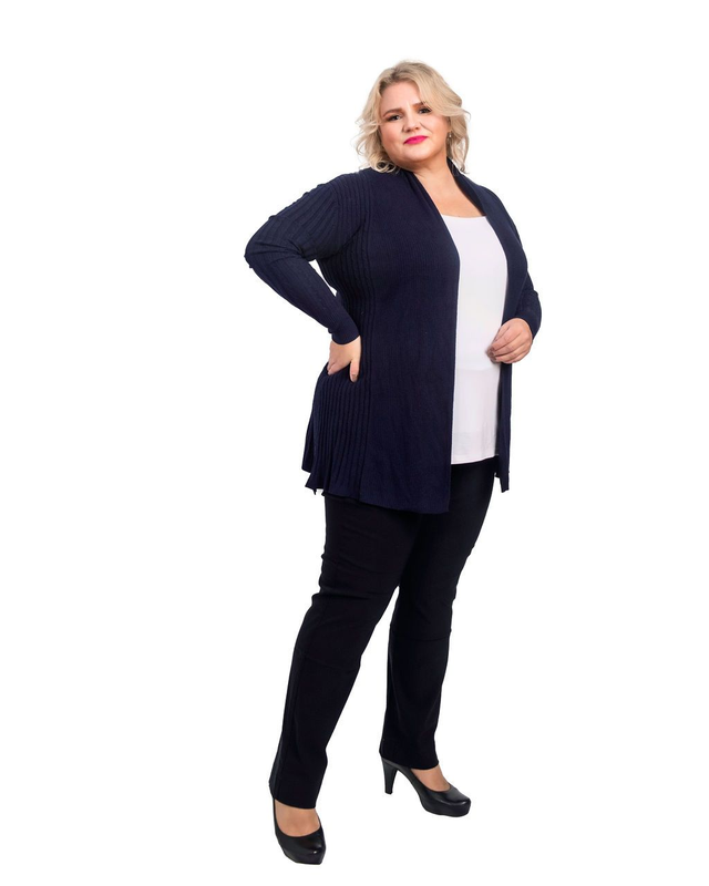 Plus-koon sininen neuletakki