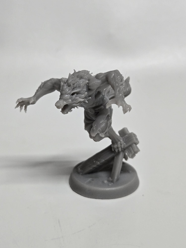 Arnou - werewolf 32mm miniature 