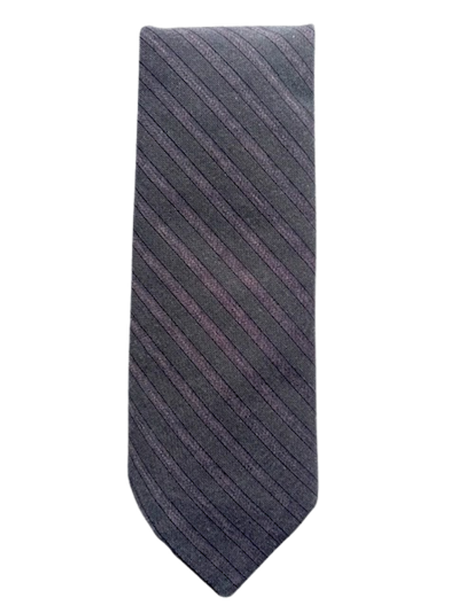 Cravate pour homme, fine, classique à rayures. Longueur : 140 cm. Finition à la main. (Couturière d&#039;Elna QUINFIL)