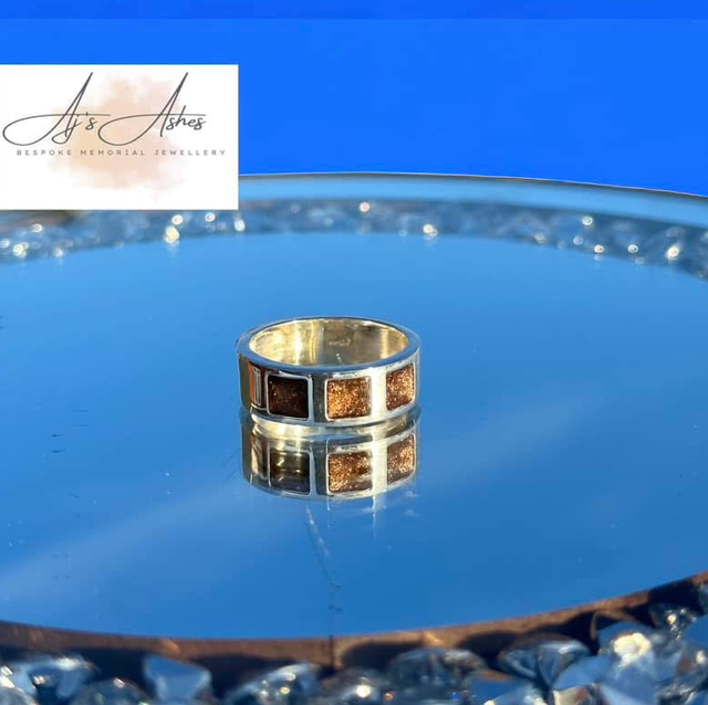 Mens triple square ring