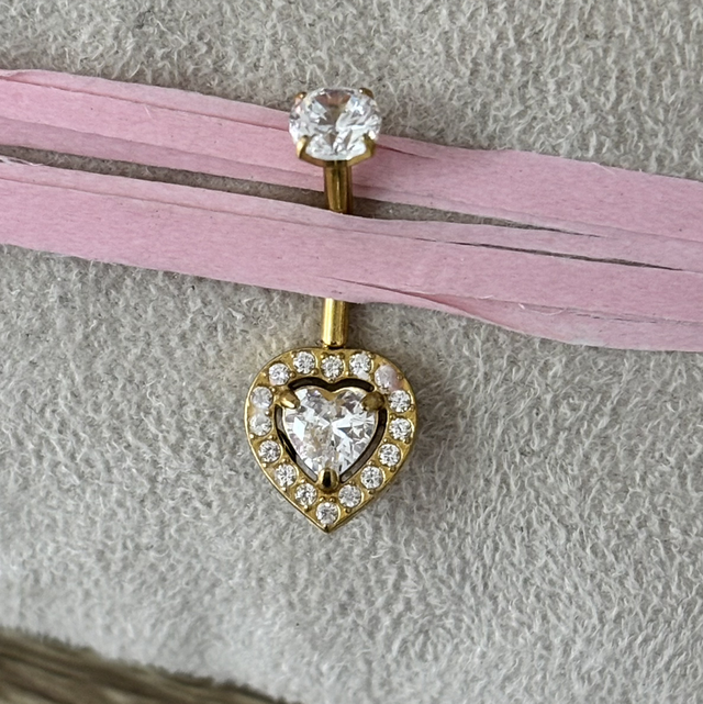 Piercing nombril Elsa