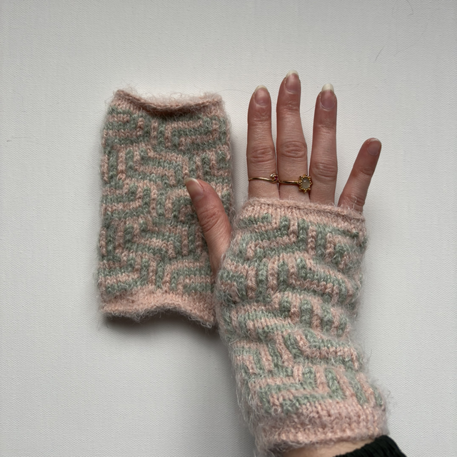 Mitaines rose et vert pâle