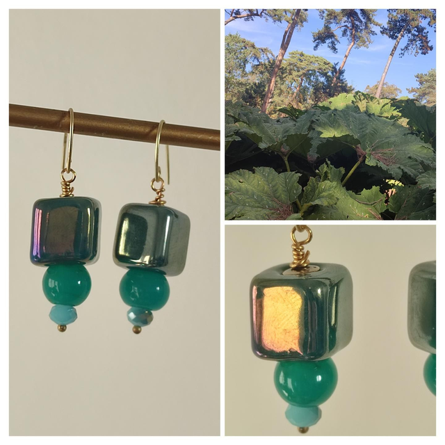 Boucles en céramique Bleu paon et perles de verre, sans nickel, pièce unique 