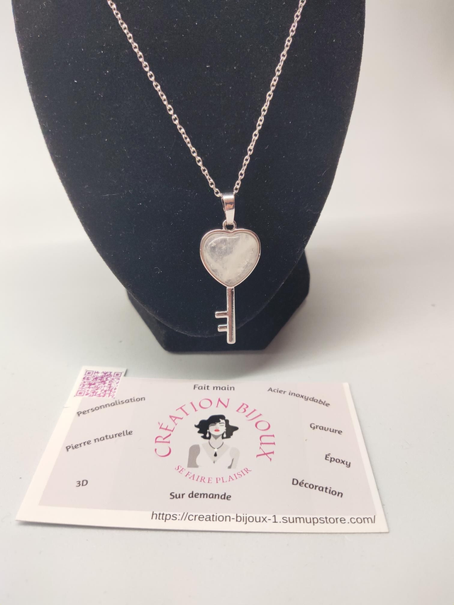 Collier clé  cristal de roche 