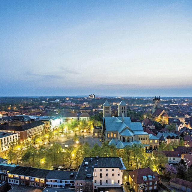 Altstadt und Domplatz von oben
