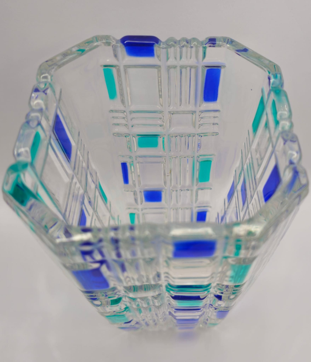 Vase en verre décor vert et bleu