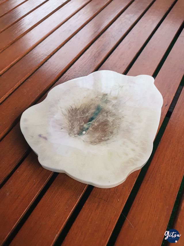 Sous-verre en résine inspiration tranche d&#039;agate, blanc et assez rond