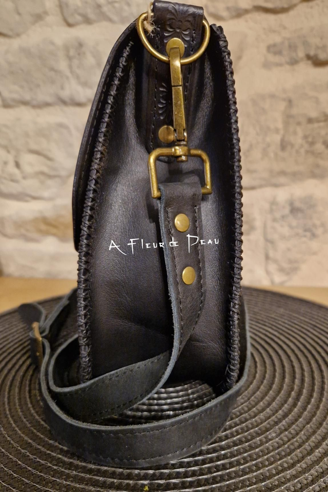 Sac en cuir motif mandala