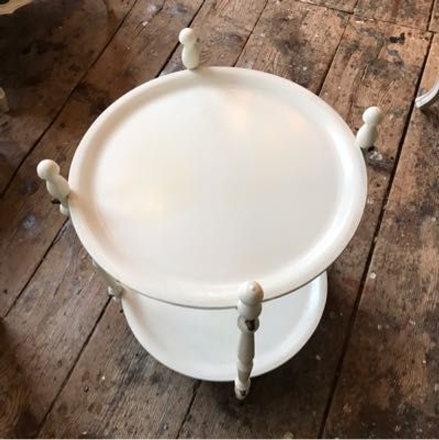 Weißer Vintage Tisch  rund Barwagen/Teewagen auf Rollen 