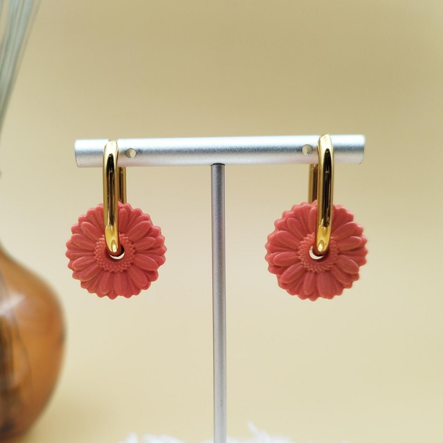 Boucles d'oreilles Créoles Ovales "Gerbera" Corail et Dorée