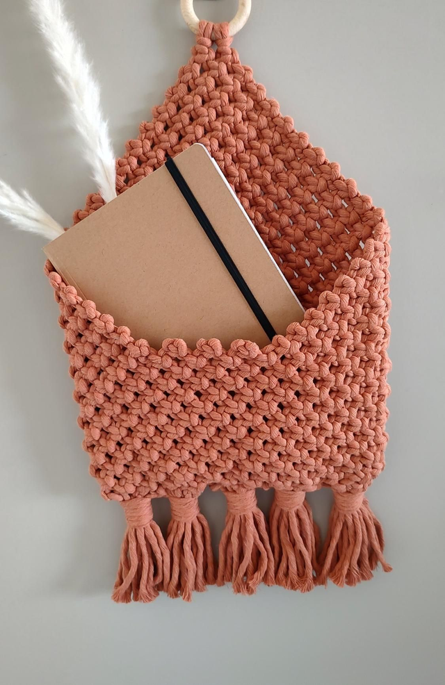 Pochette murale en macramé bohème - Terracotta