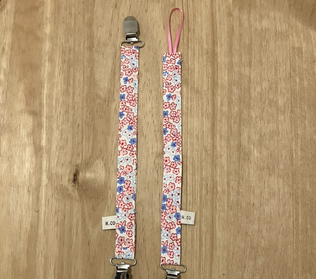 Lot d’attache sucette et attache doudou fleuris 
