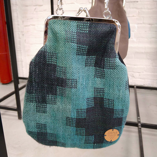 Laukku, silkkinen vihreä-musta