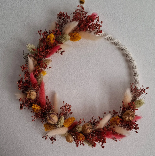 Cercle macramé Fleurs séchées modèle Rose et Jaune (diamètre : 20 cm)