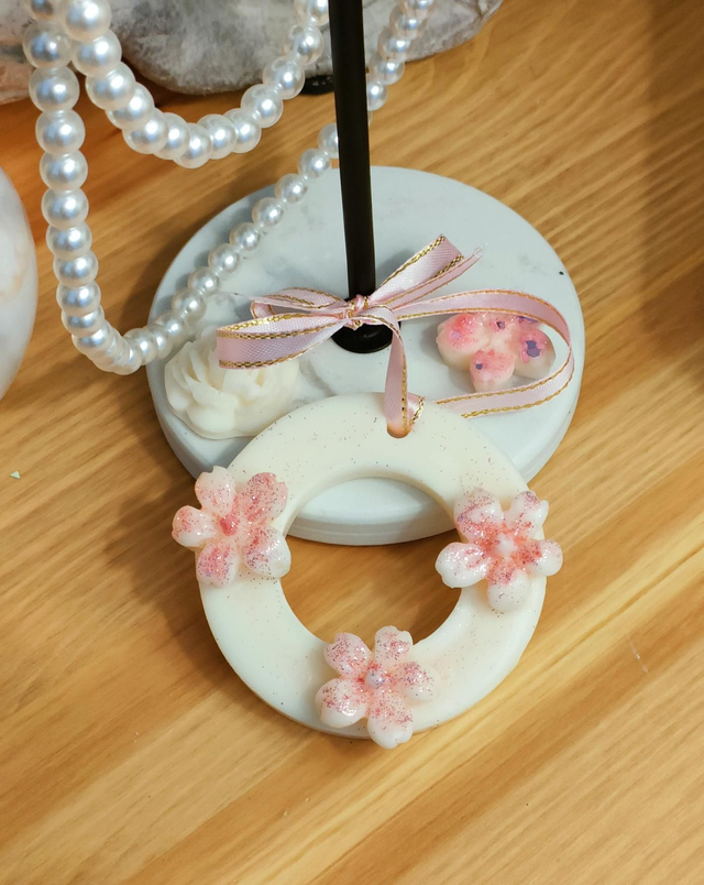 Suspension &quot;Beautiful Life&quot; 