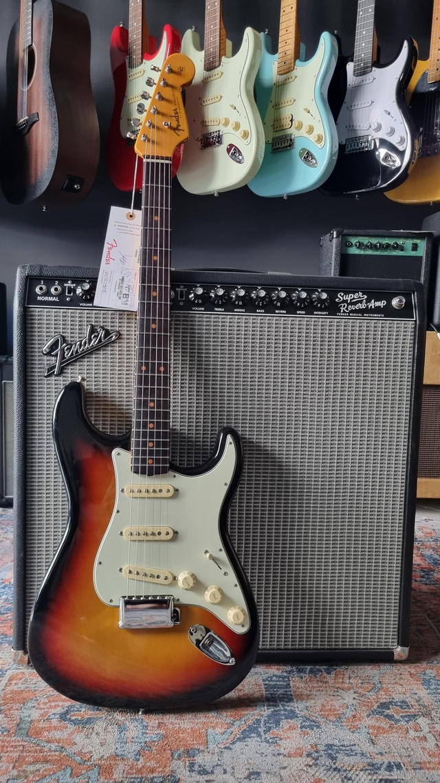 Fender American Vintage II 1961 Stratocaster Sunburst 2023 (Usato)