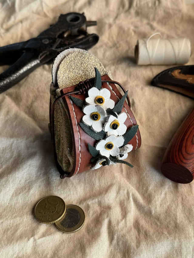 Bourse petites fleurs - or